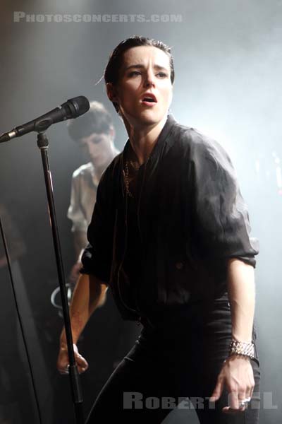 SAVAGES - 2015-12-01 - PARIS - La Maroquinerie - Camille Berthomier - Gemma Thompson